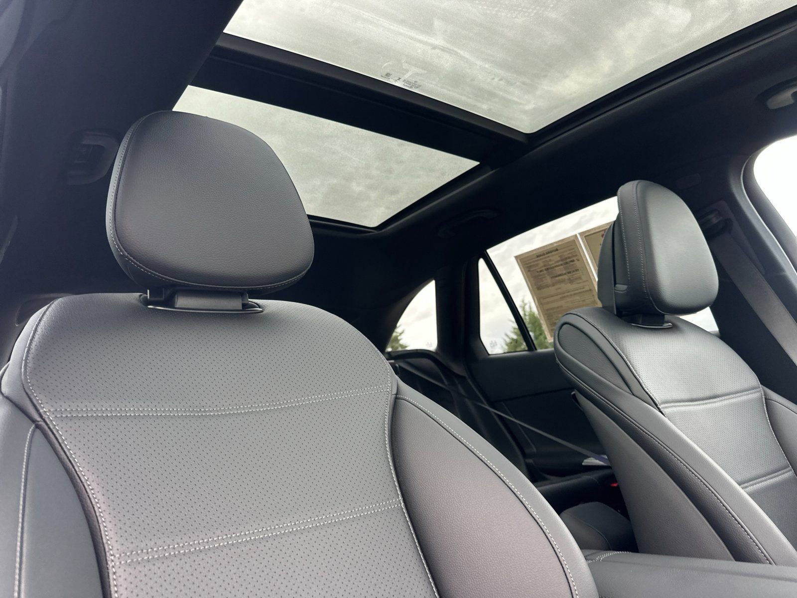 Certified 2026 Mercedes-Benz GLC 300 4MATIC image 17