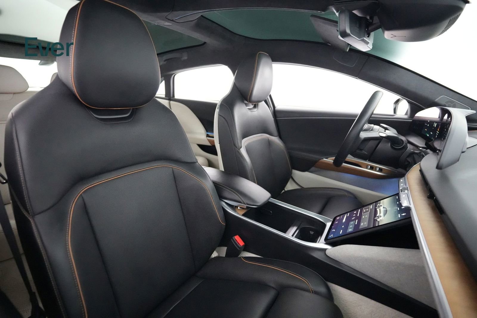 Used 2023 Lucid Air Touring image 23