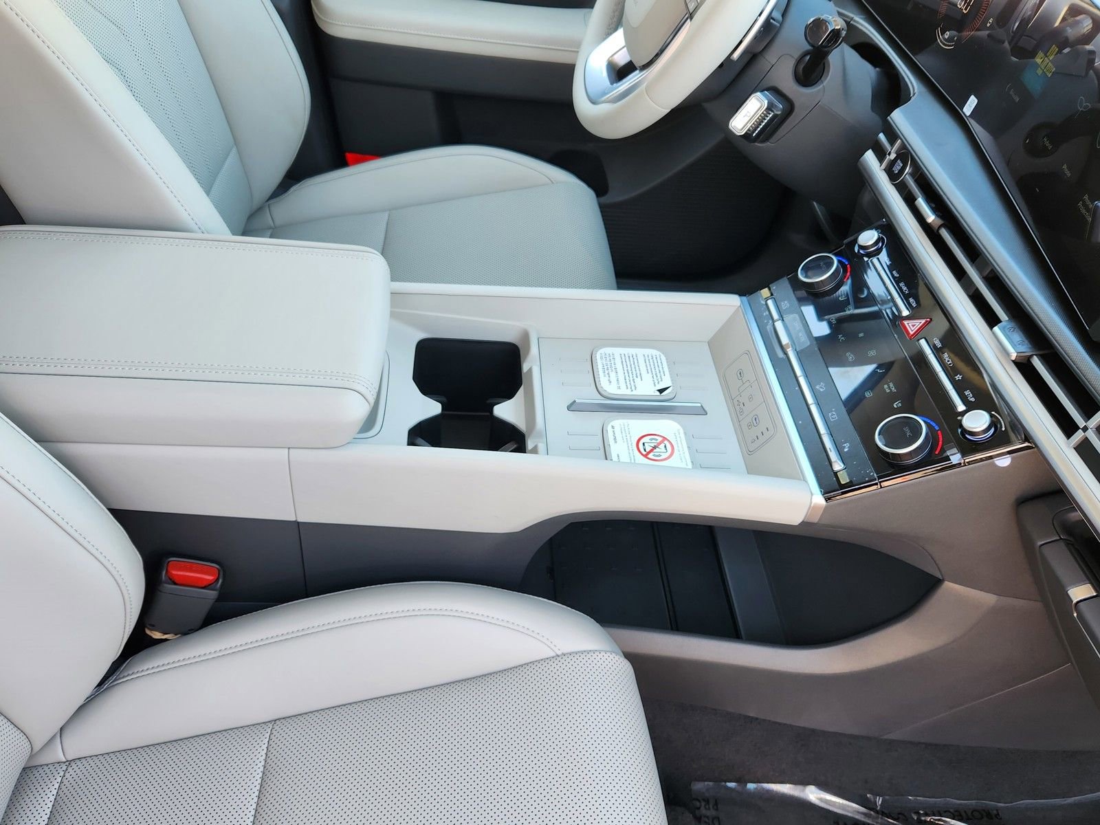 New 2026 Hyundai Santa Fe SEL FWD image 28