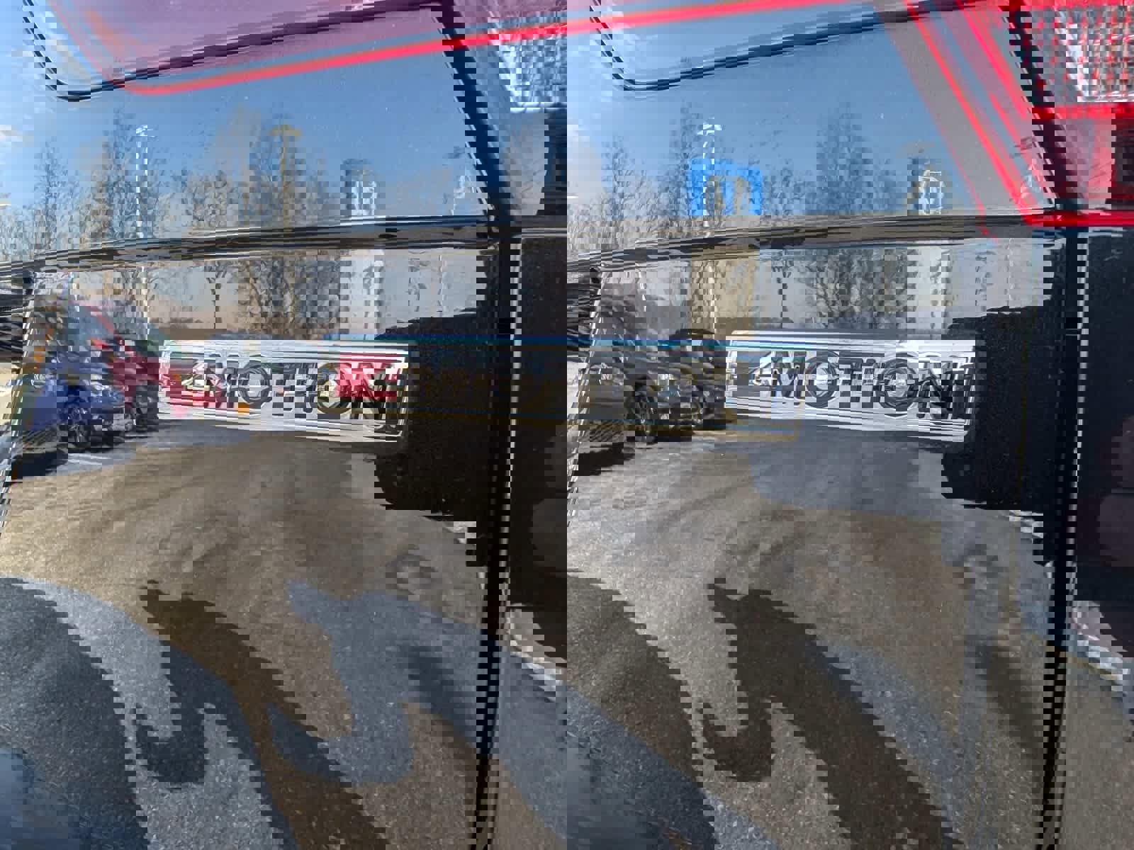 Used 2021 Volkswagen Tiguan SE R-Line image 8