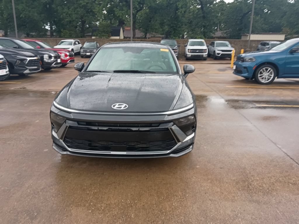 Used 2025 Hyundai Sonata SEL FWD image 5