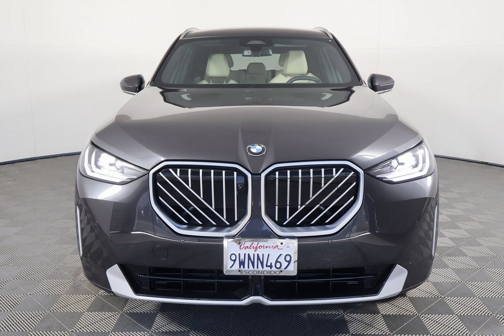 Used 2025 BMW X3 xDrive30i w/ Premium Package AWD/4WD image 2