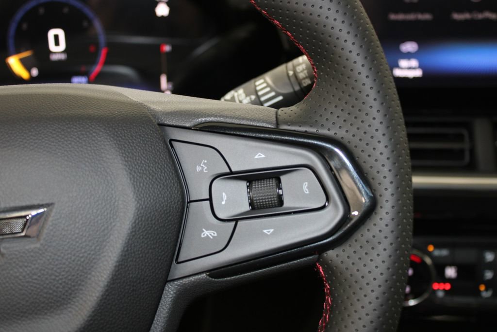 New 2026 Chevrolet Trax RS w/ Sunroof Package image 30