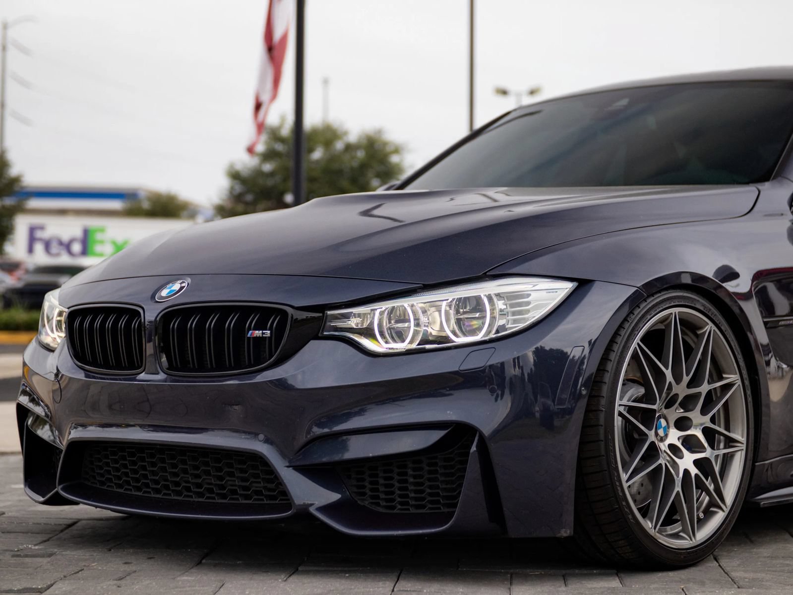 Used 2017 BMW M3 RWD image 21