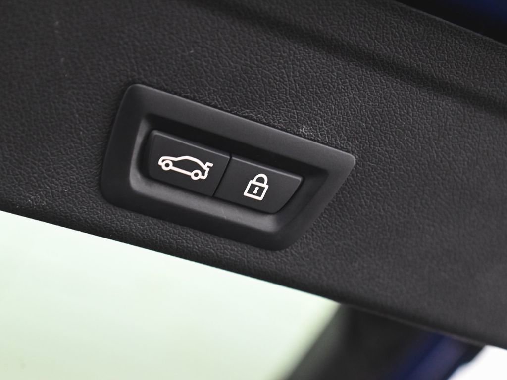 Used 2021 BMW X6 M w/ Competition Package image 45