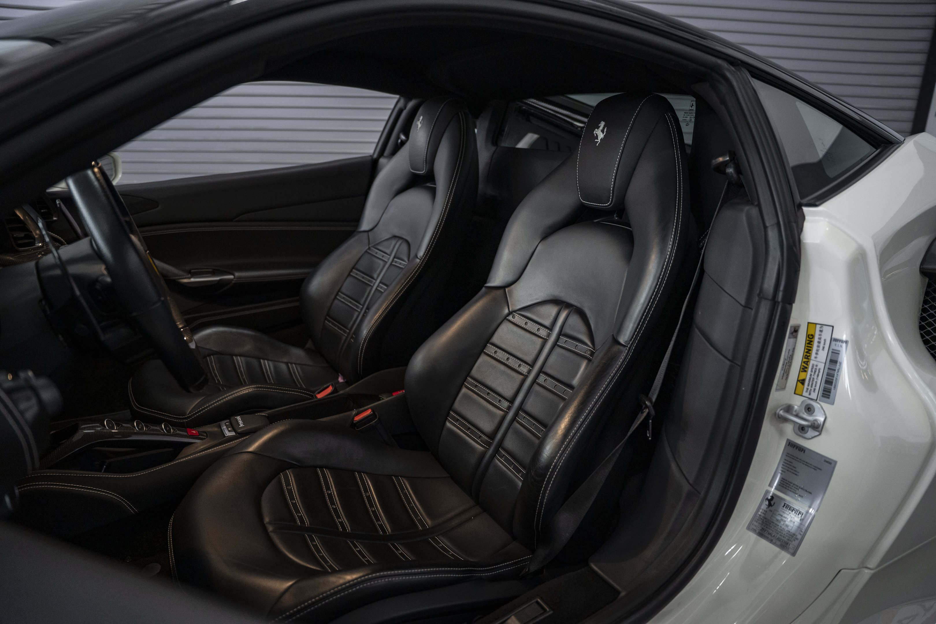 Used 2018 Ferrari 488 GTB RWD image 24