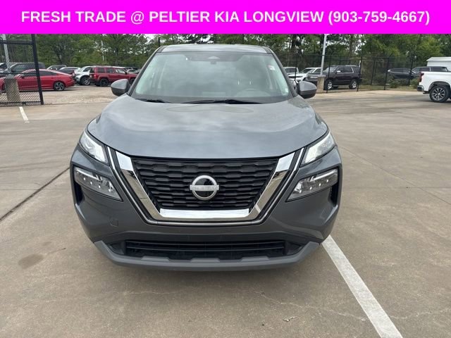 Used 2023 Nissan Rogue SV image 2