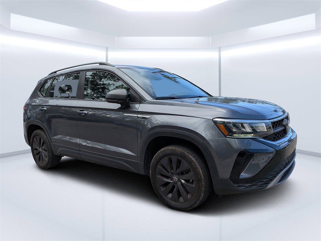 Used 2024 Volkswagen Taos S image 1