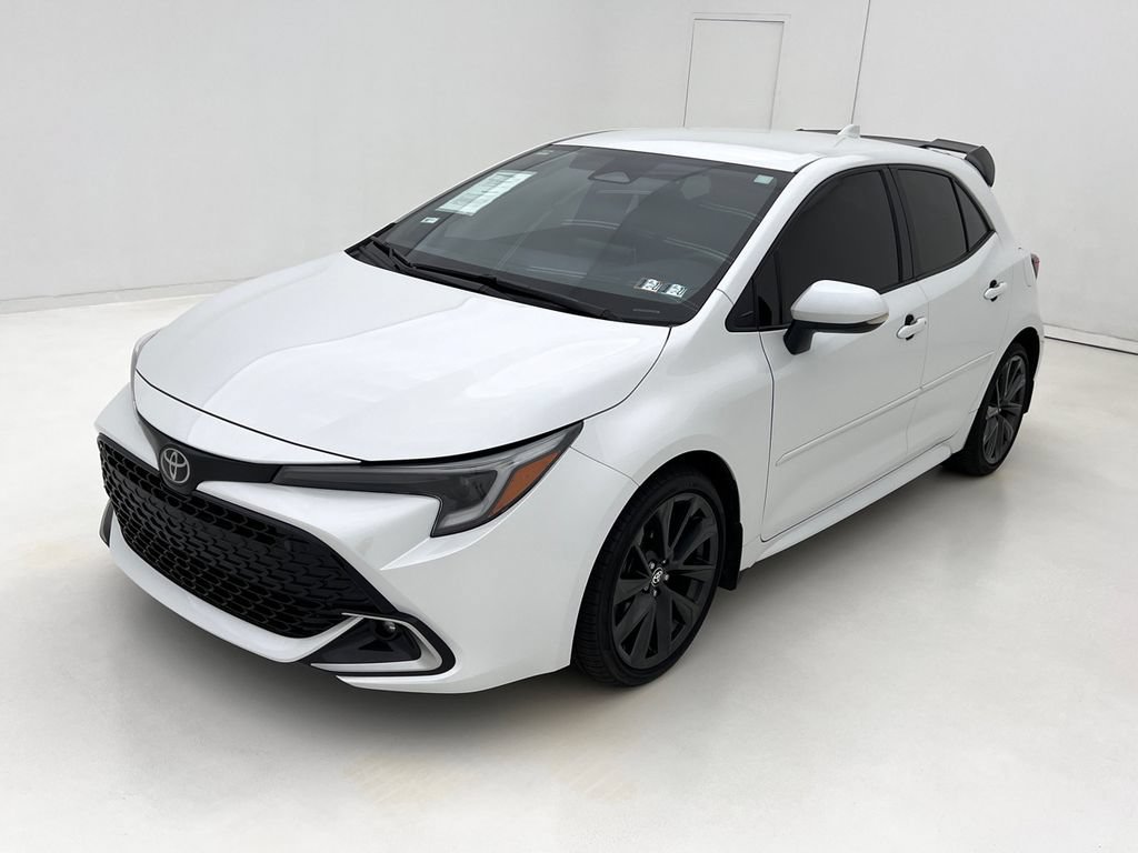 Used 2024 Toyota Corolla XSE FWD image 4