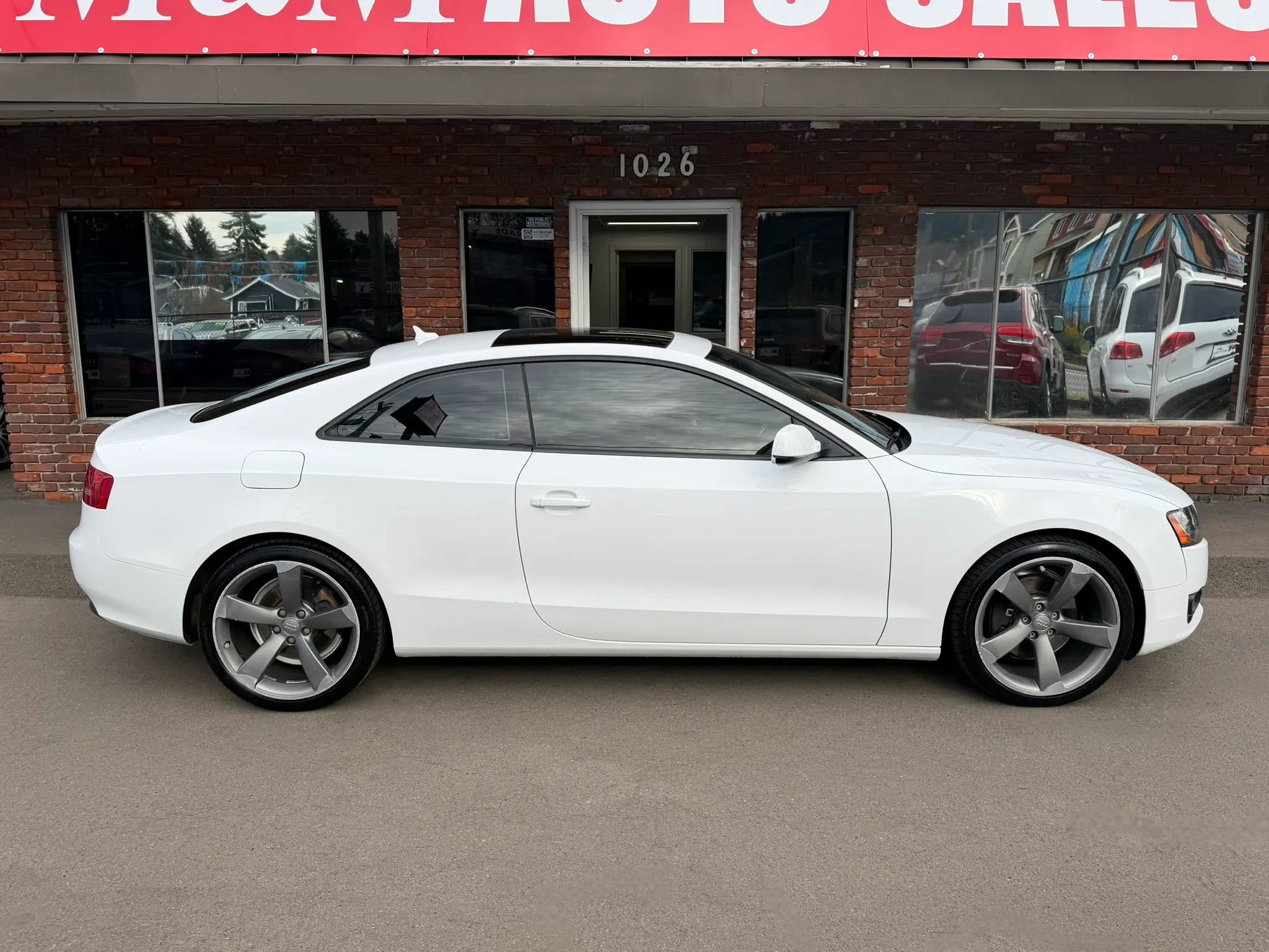 Used 2011 Audi A5 2.0T Premium Plus image 2