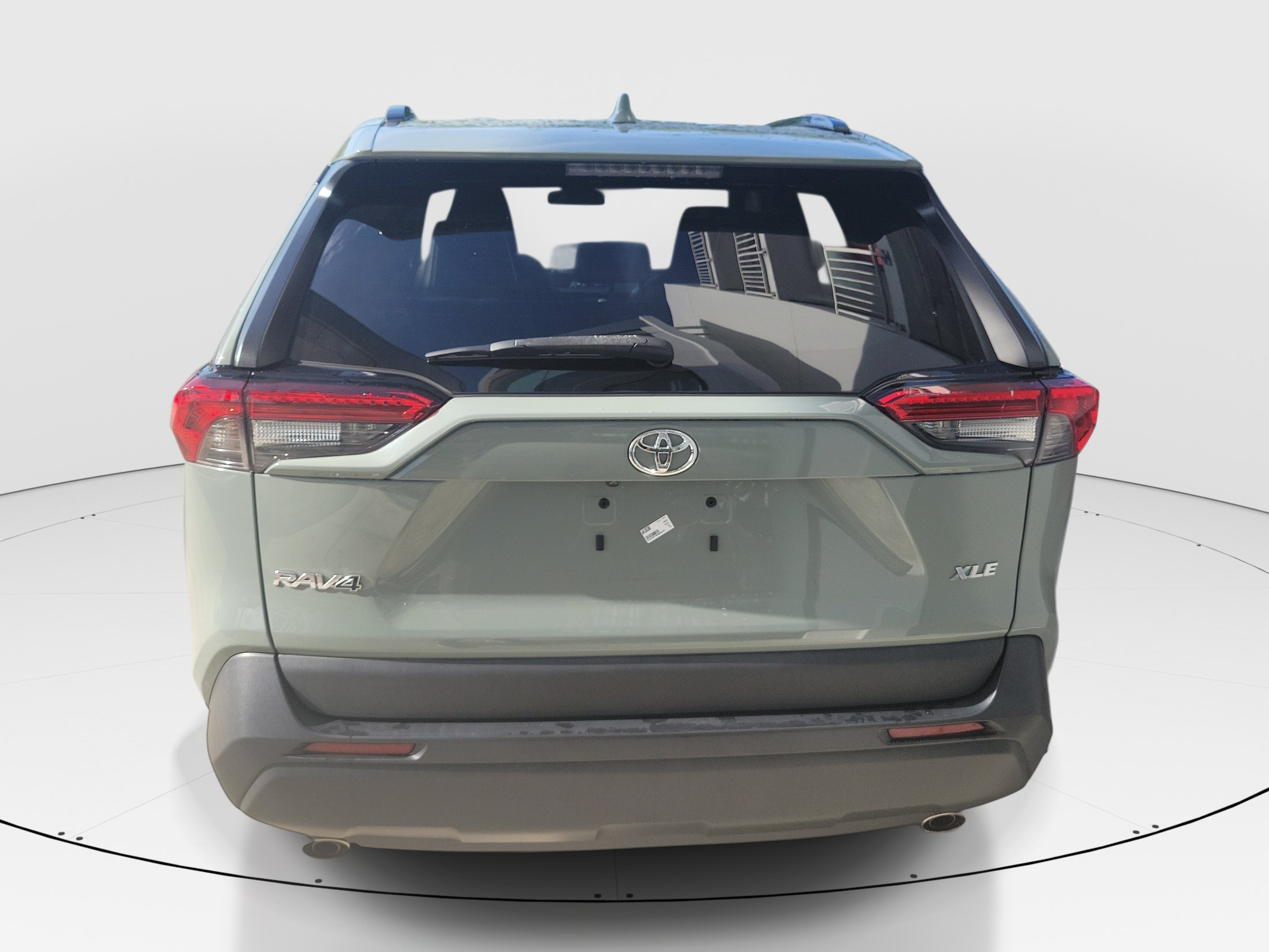 Used 2023 Toyota RAV4 XLE Premium FWD image 6