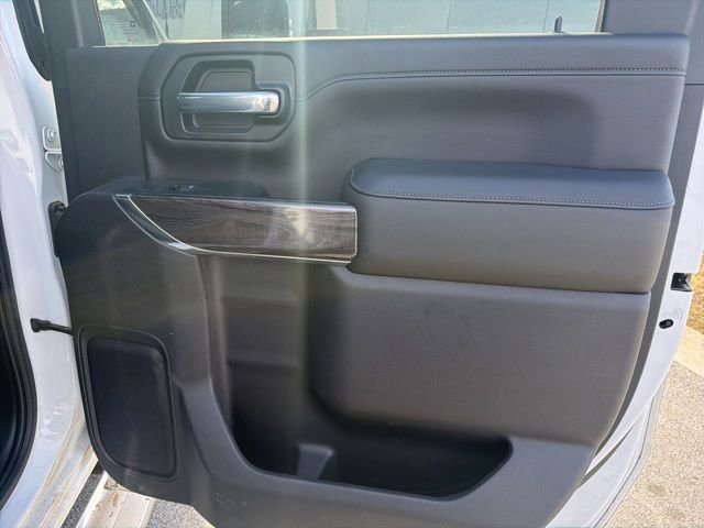 Used 2020 Chevrolet Silverado 3500 LTZ w/ LTZ Premium Package image 17