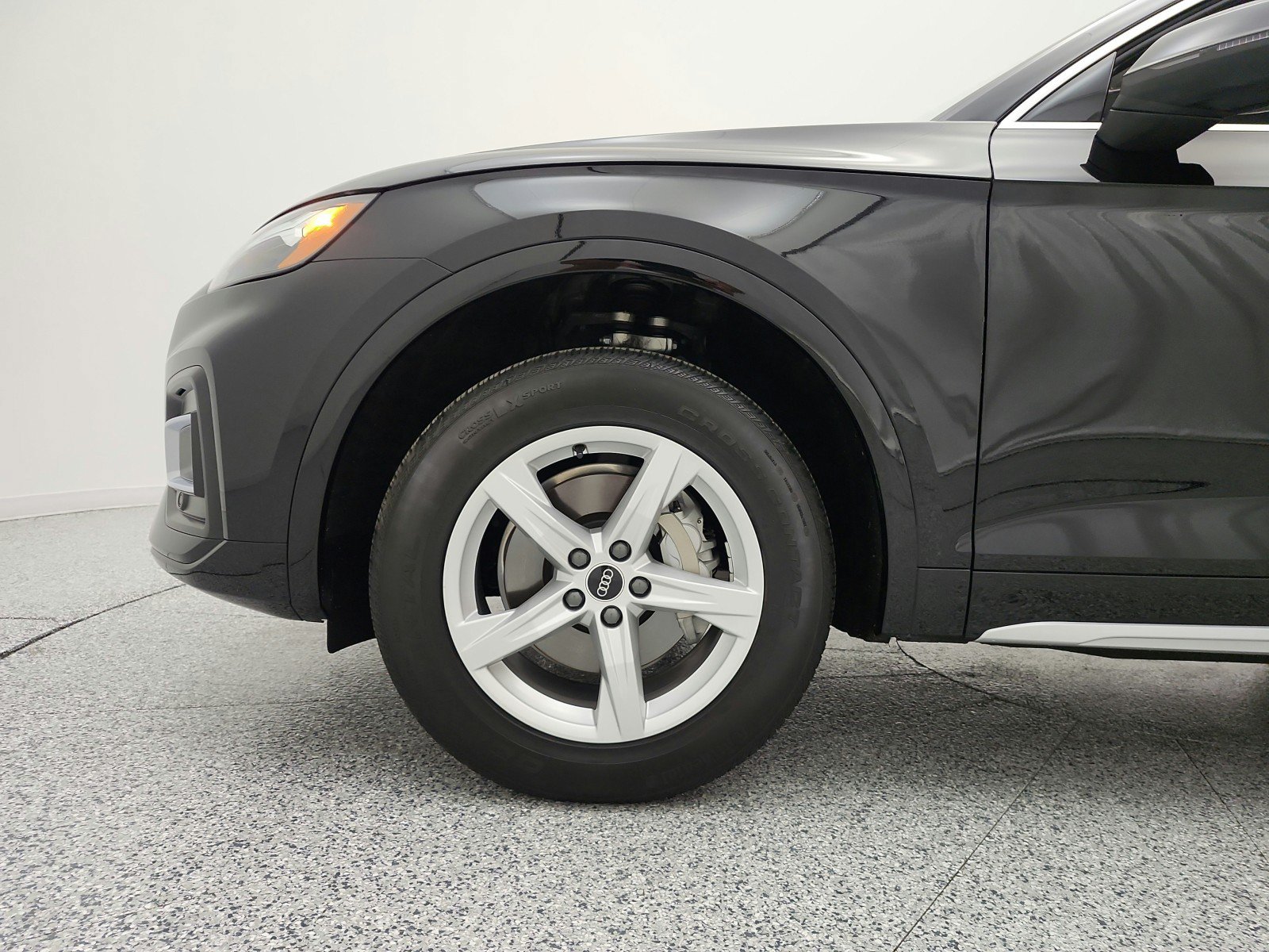 Used 2023 Audi Q5 2.0T Premium w/ Convenience Package AWD/4WD image 17