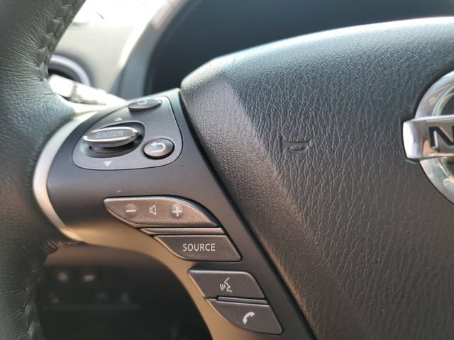 Used 2020 Nissan Pathfinder Platinum AWD/4WD image 23