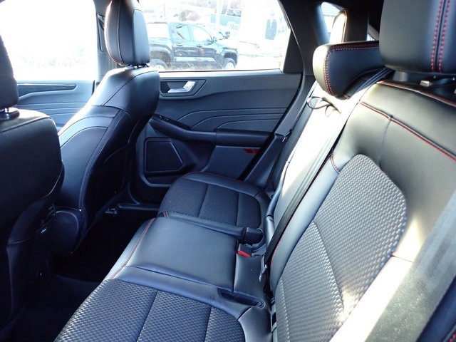 Certified 2024 Ford Escape ST-Line w/ Tech Pack #1 image 17