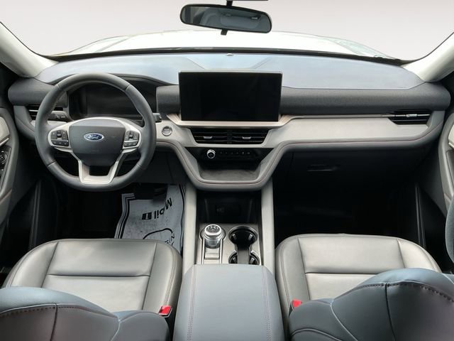 Used 2026 Ford Explorer Active w/ Active Comfort Package RWD image 9