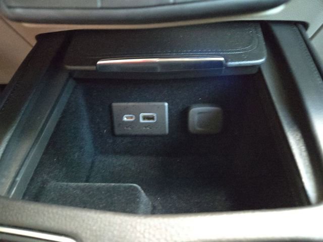 Used 2021 Cadillac XT4 Premium Luxury w/ Driver Awareness Package image 20