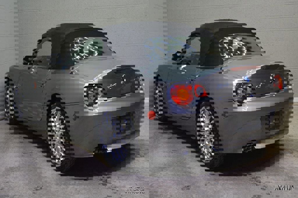 Used 2004 BMW Z4 2.5i image 3