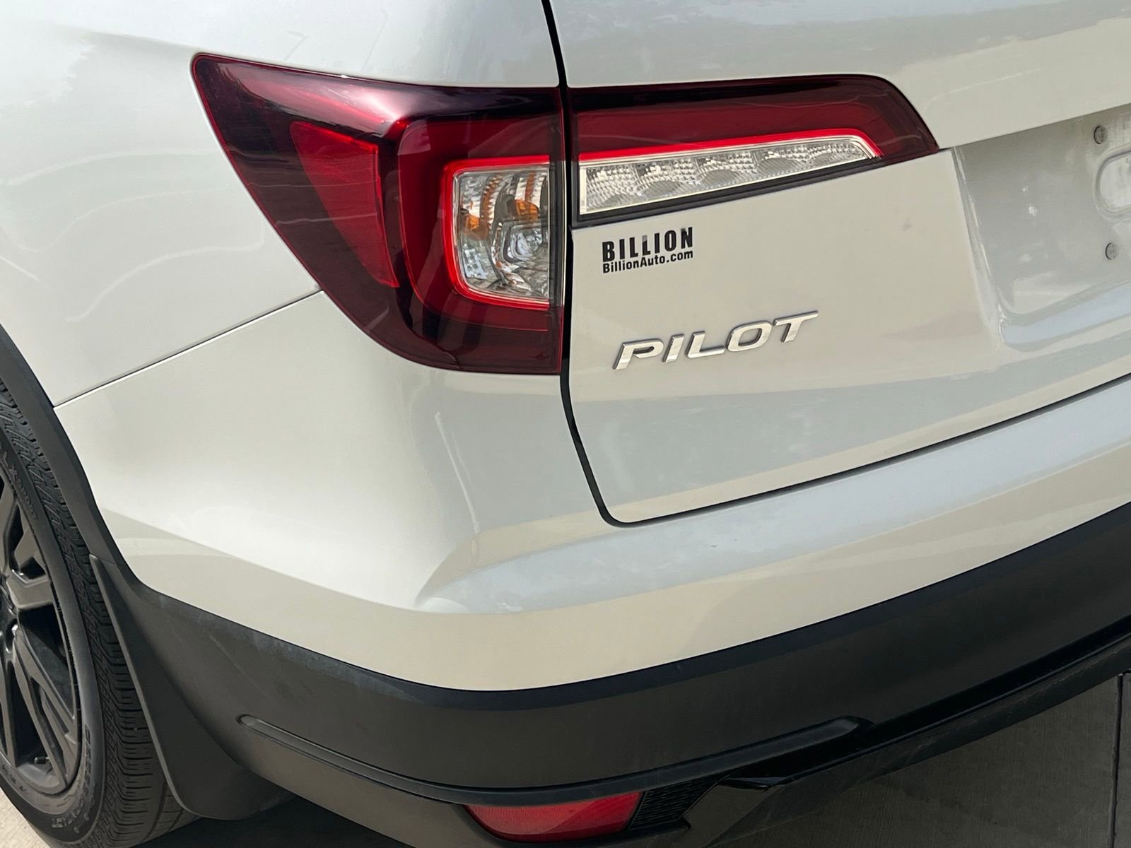 Used 2022 Honda Pilot Sport image 12