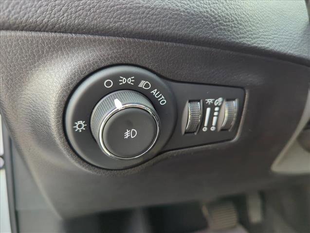 Used 2020 Jeep Compass Latitude image 25