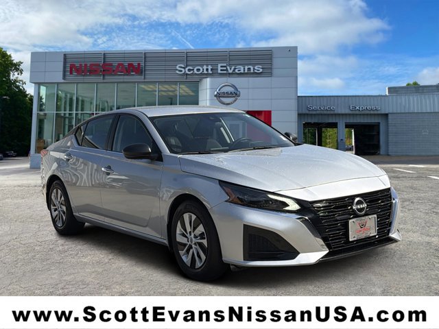 Certified 2024 Nissan Altima 2.5 S FWD image 1