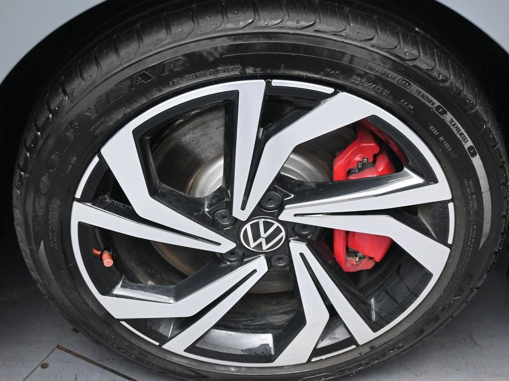 Used 2024 Volkswagen Jetta GLI Autobahn image 39