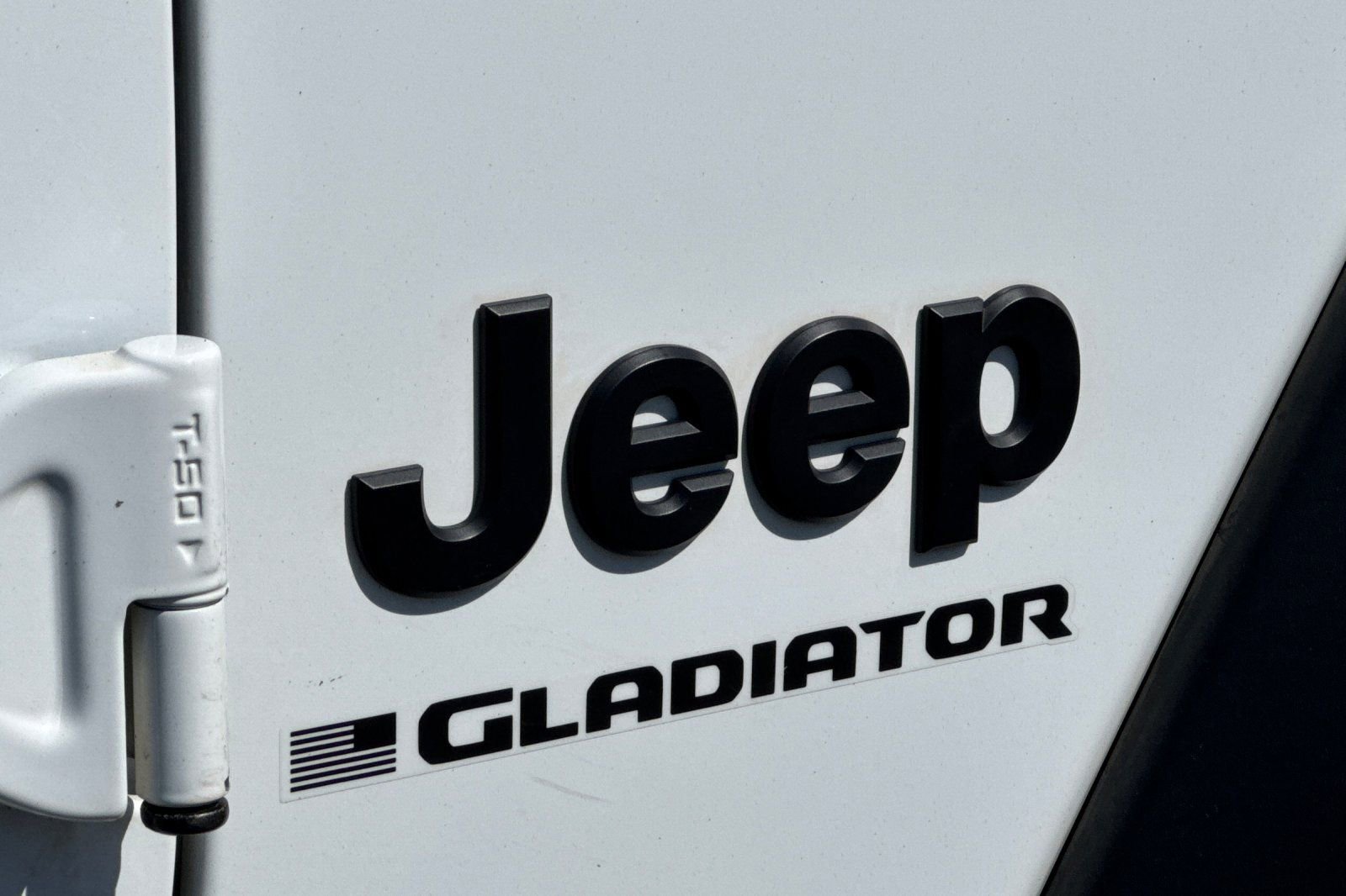 Used 2025 Jeep Gladiator Sport image 48