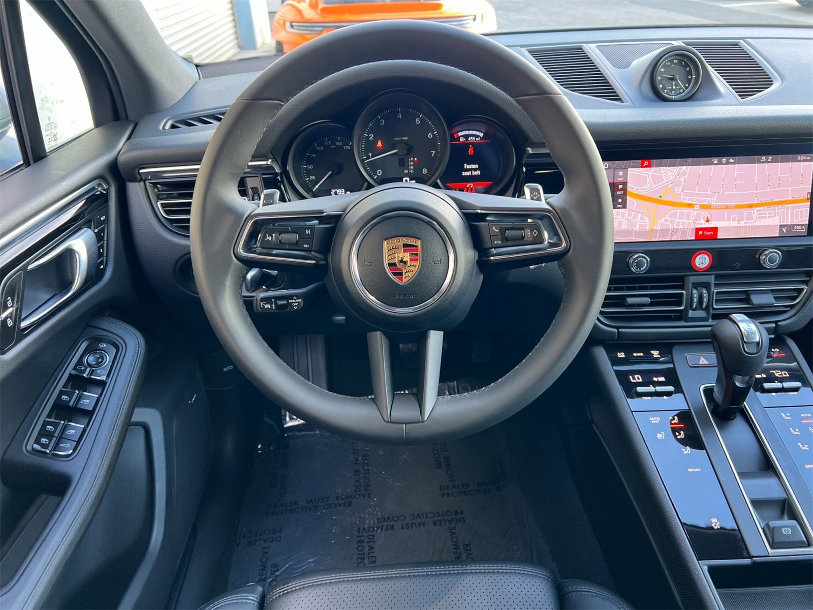 Used 2025 Porsche Macan image 16