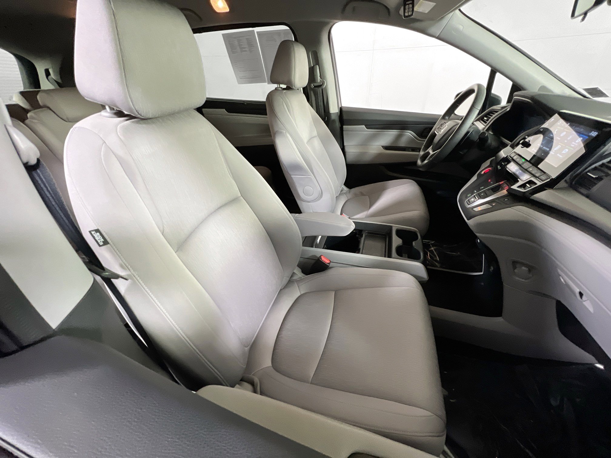 Used 2023 Honda Odyssey EX image 27