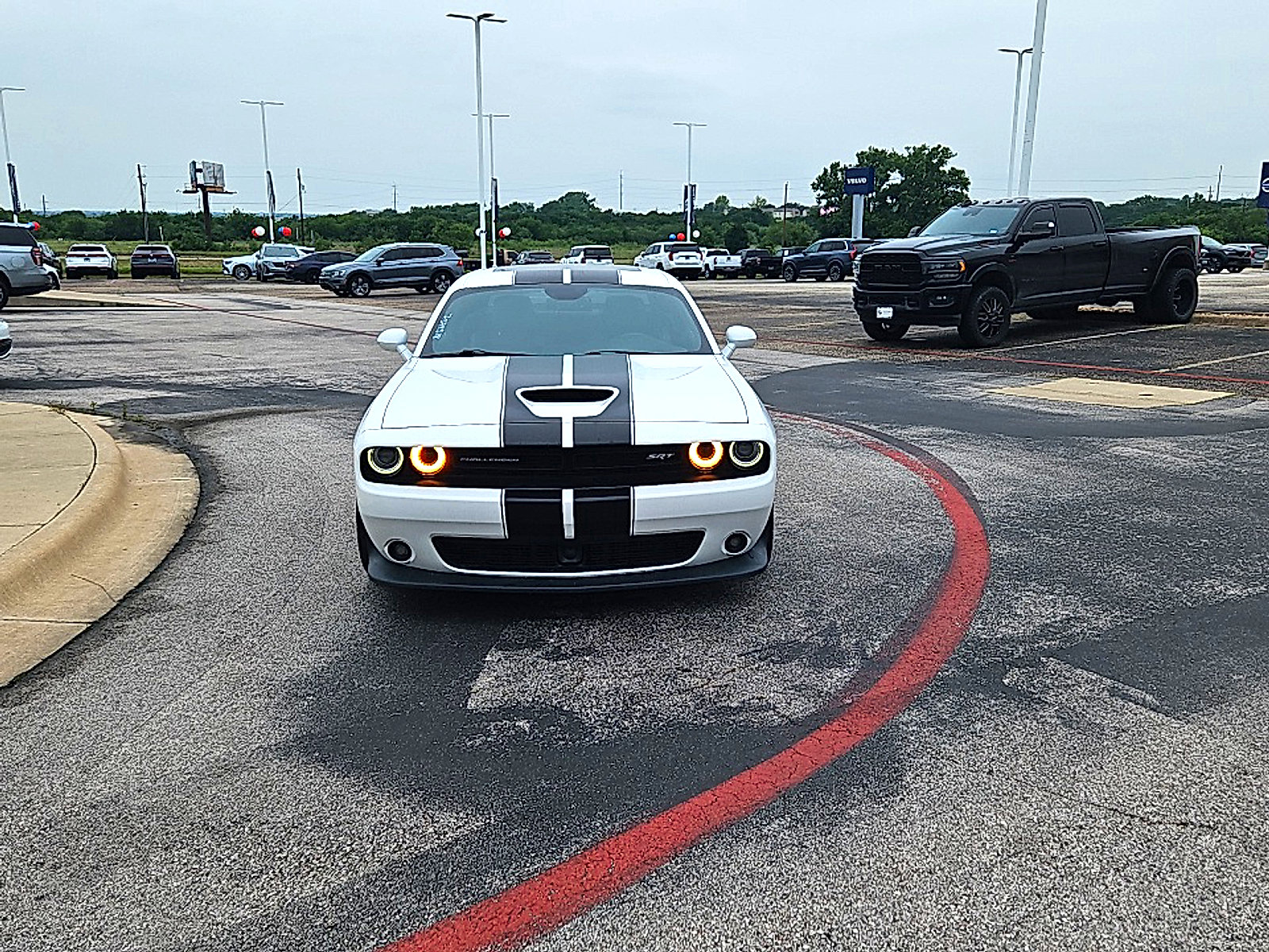 Used 2016 Dodge Challenger SRT w/ Technology Group RWD image 2