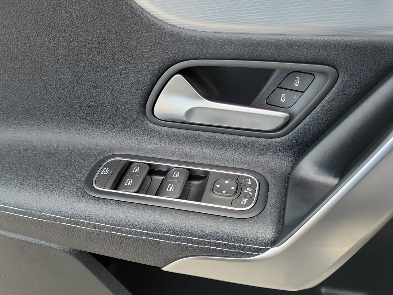 Certified 2022 Mercedes-Benz A 220 image 26