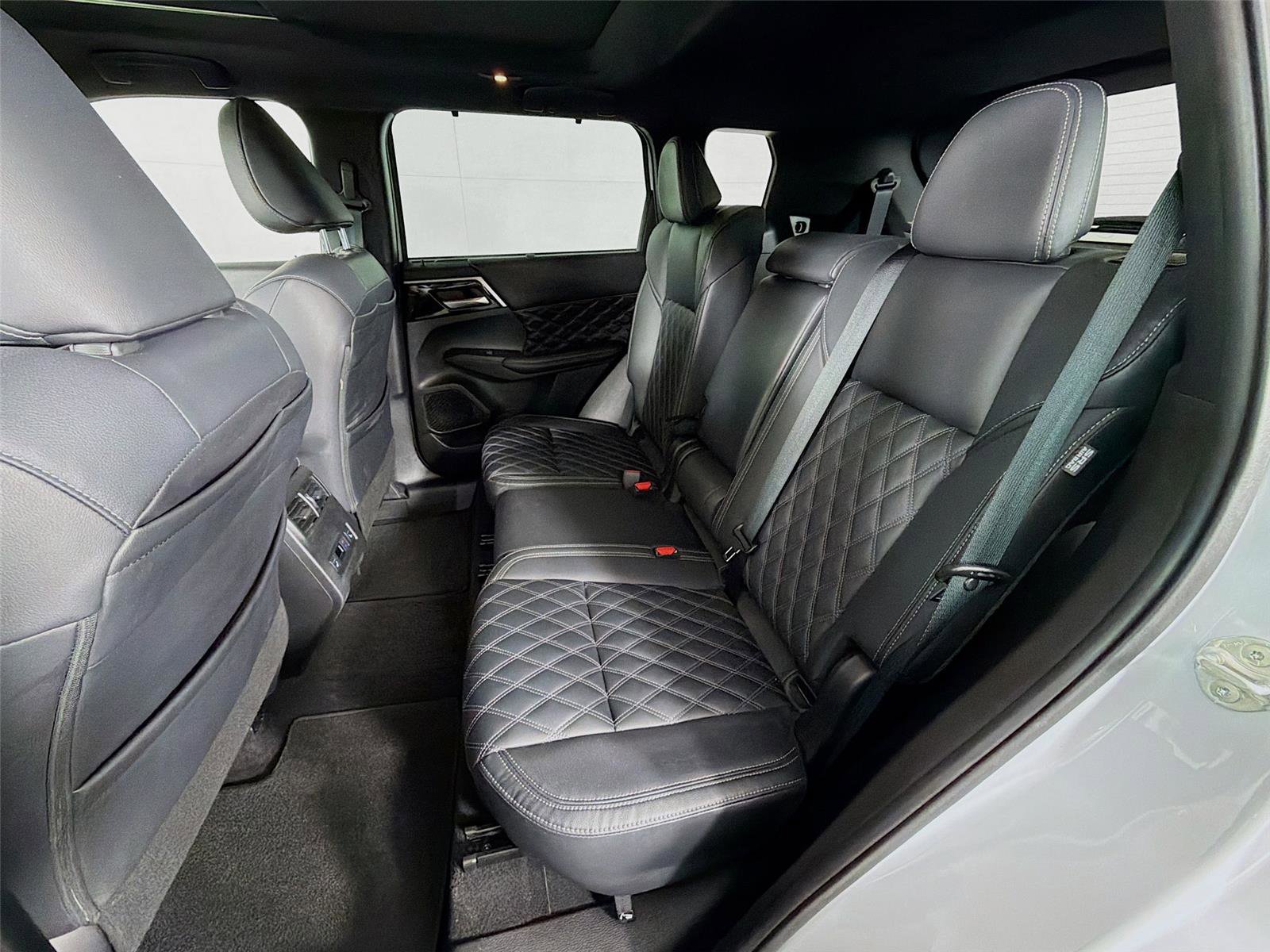 Used 2023 Mitsubishi Outlander SEL Black Edition AWD/4WD image 22