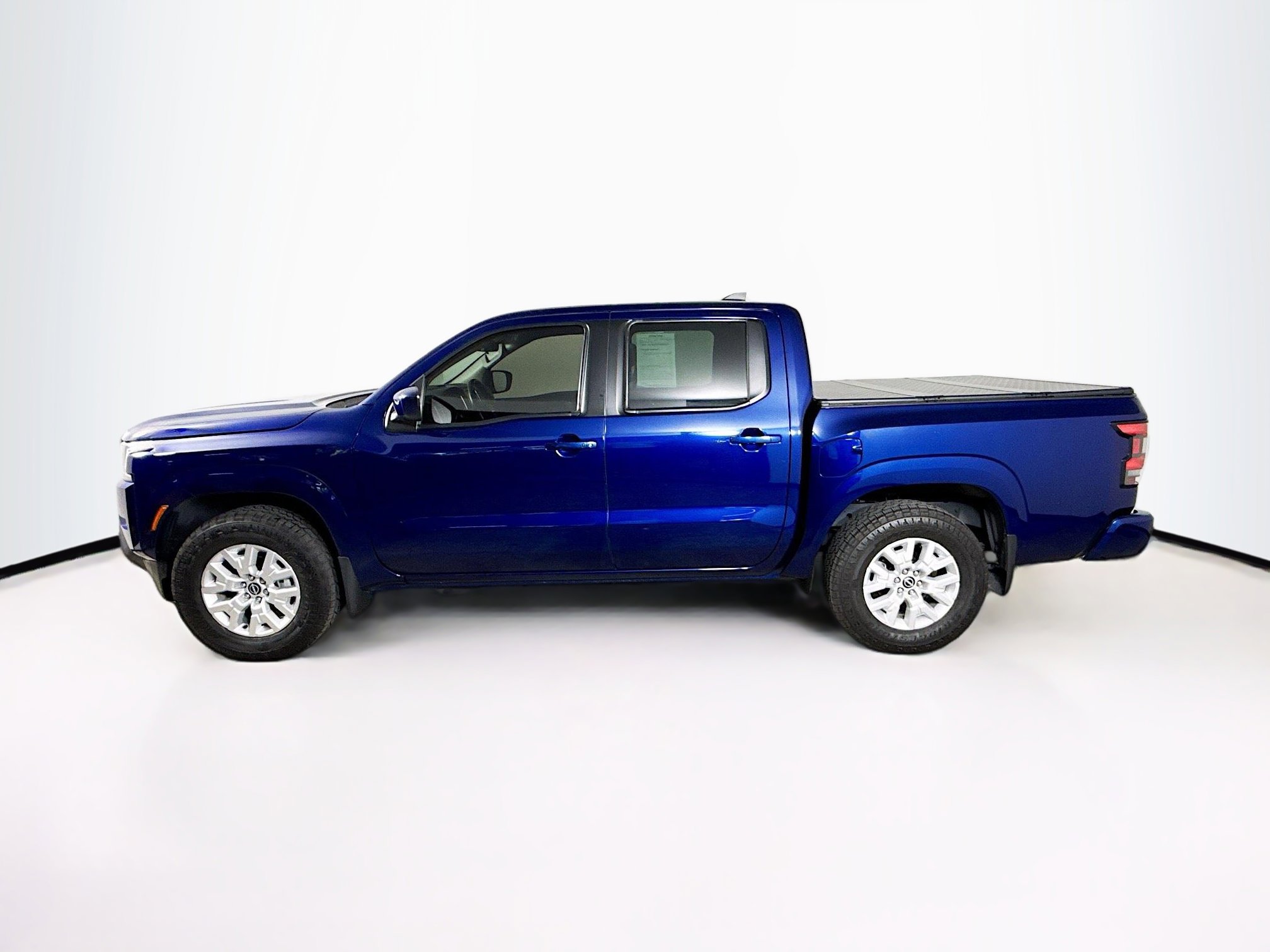 Used 2022 Nissan Frontier SV image 7