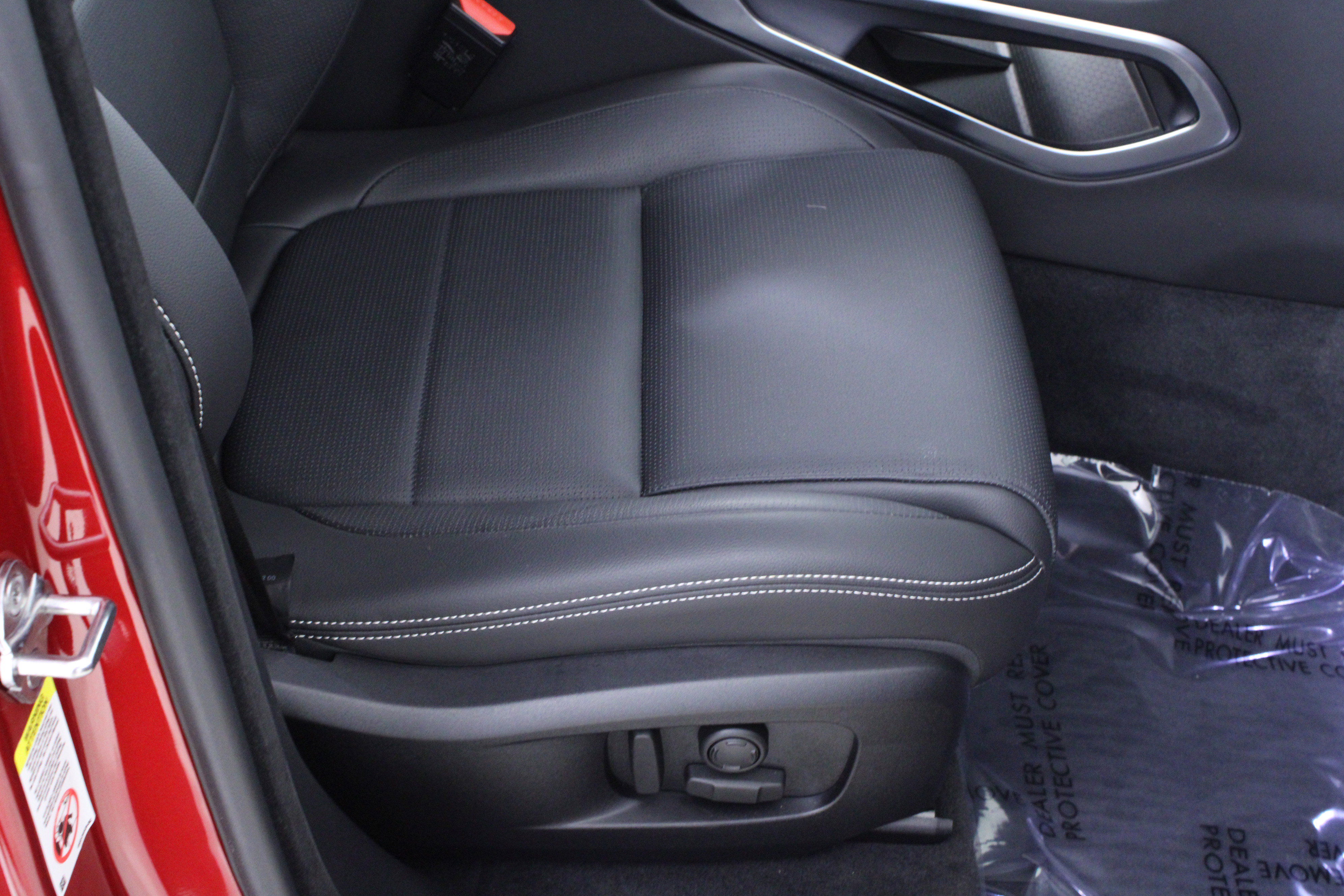 Certified 2026 Jaguar F-PACE R-Dynamic S image 16