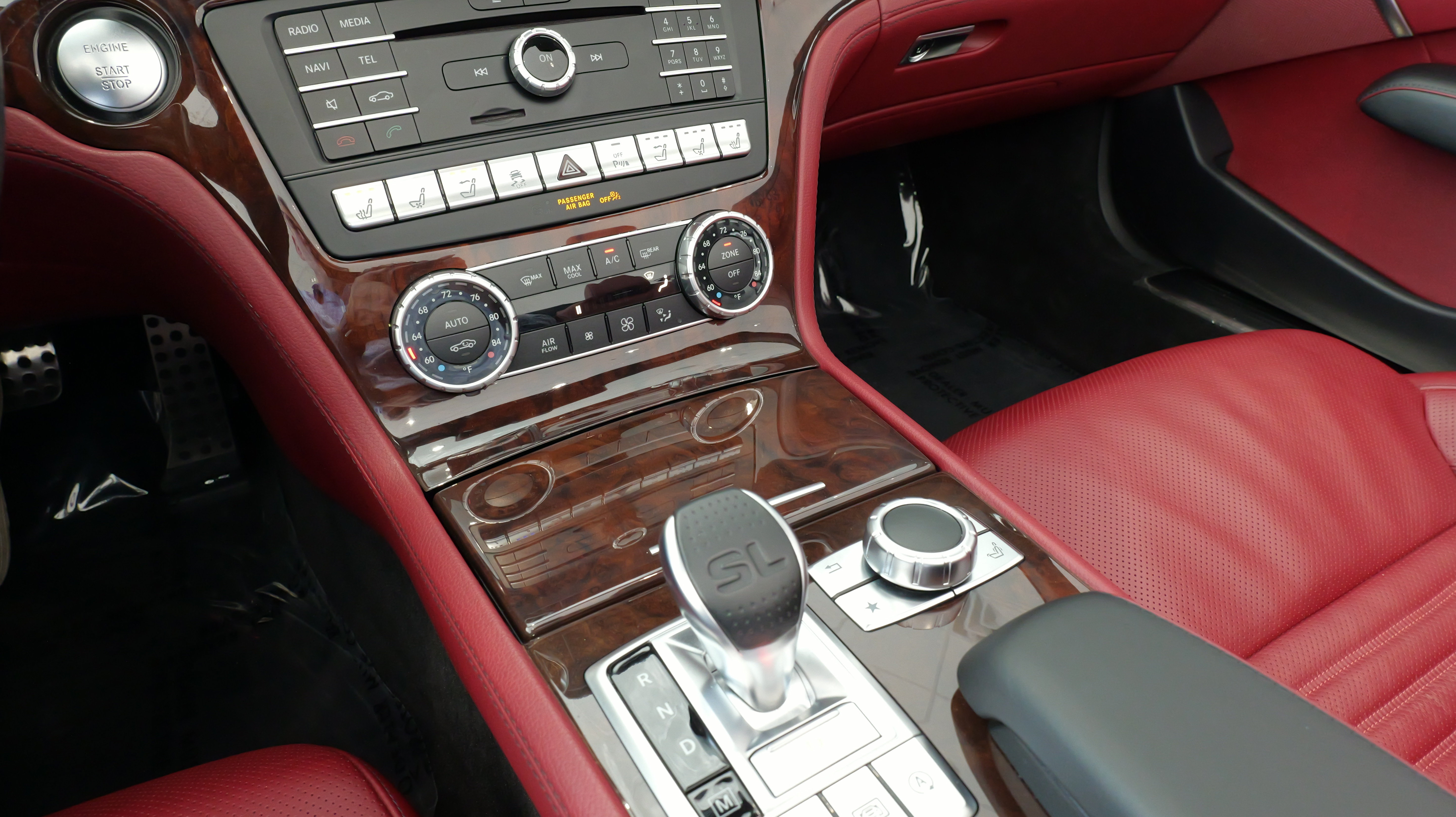Used 2018 Mercedes-Benz SL 550 image 49