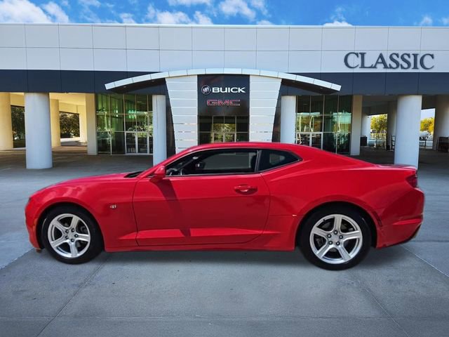 Used 2023 Chevrolet Camaro LT RWD image 6