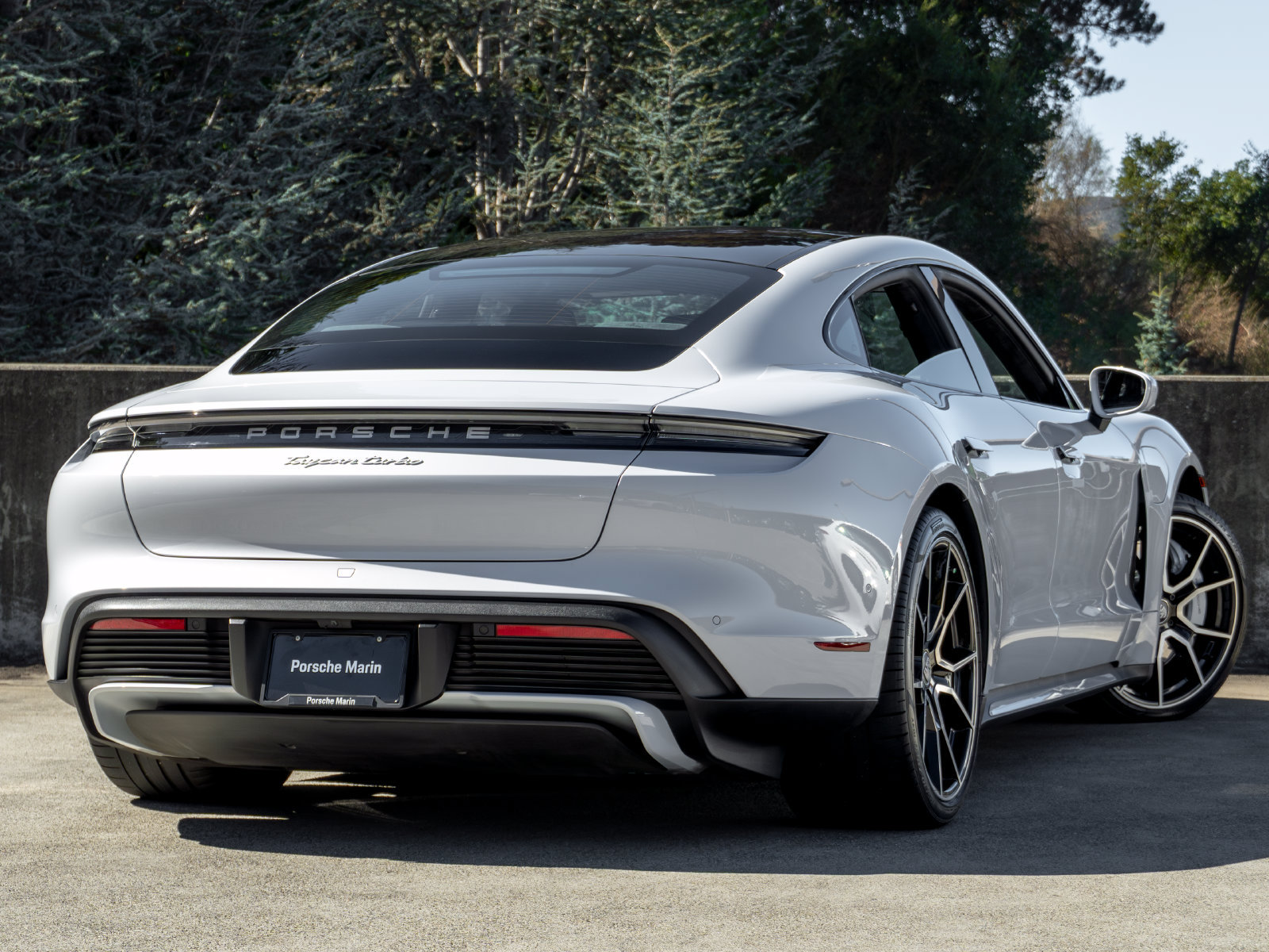 Certified 2022 Porsche Taycan Turbo AWD/4WD image 11