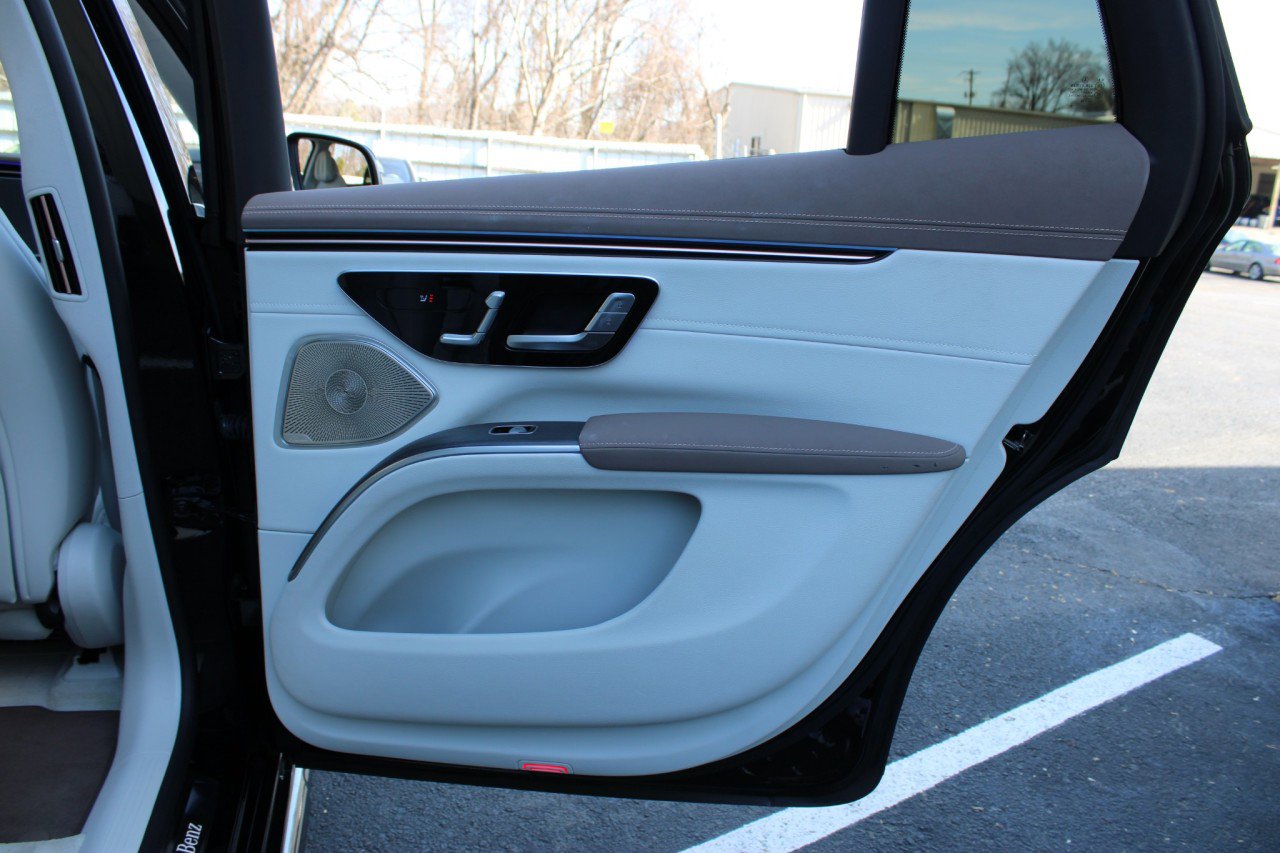 Used 2023 Mercedes-Benz EQS 450+ 4MATIC SUV image 24