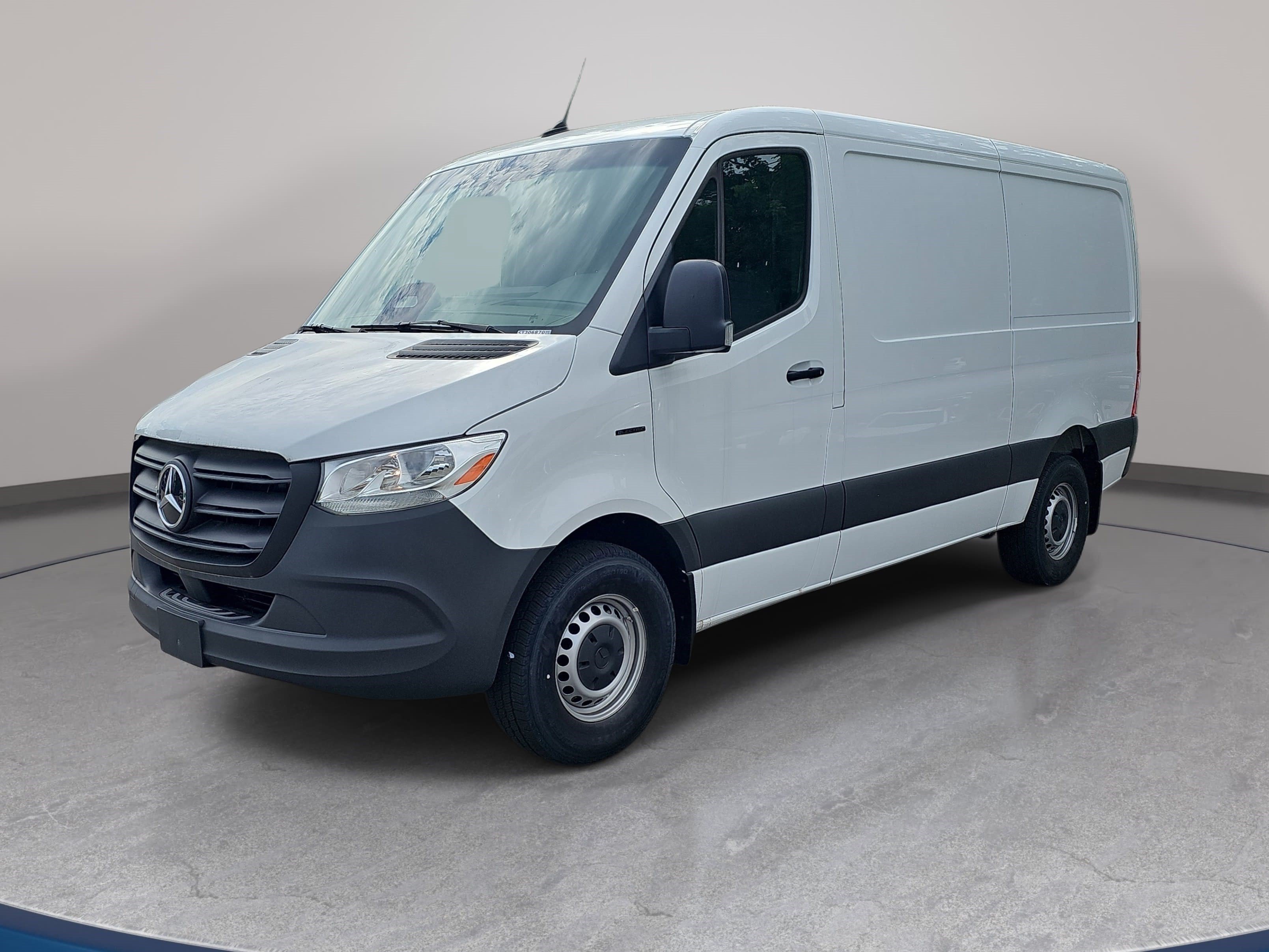 New 2025 Mercedes-Benz eSprinter 144 Cargo