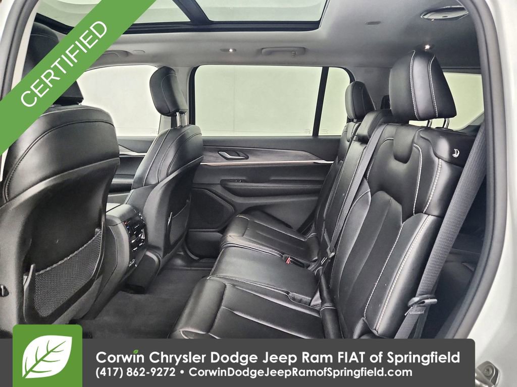 Used 2023 Jeep Grand Cherokee L Limited w/ Trailer Tow Group (B) AWD/4WD image 30