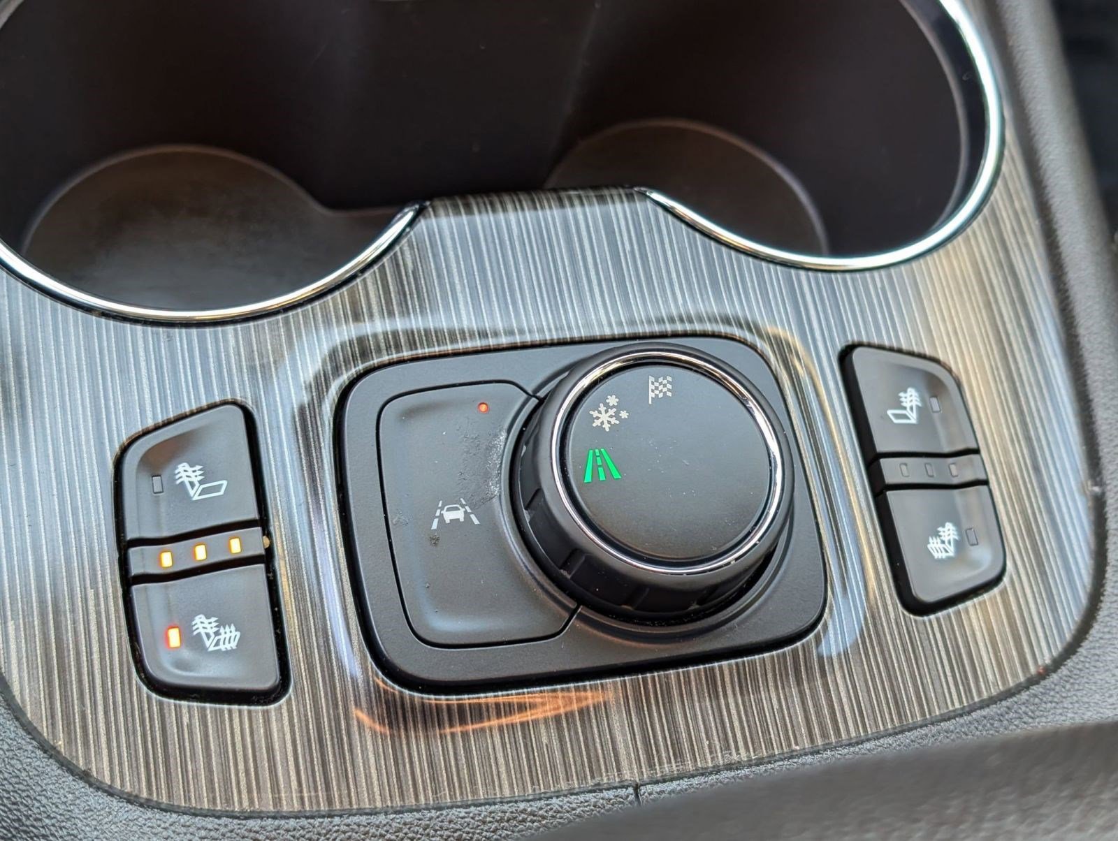 Used 2023 GMC Acadia SLT image 18