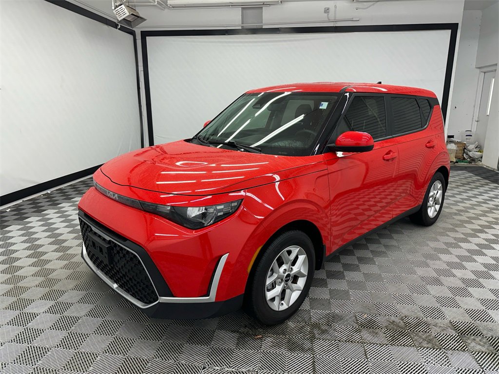 Used 2024 Kia Soul LX w/ Option Group 015
