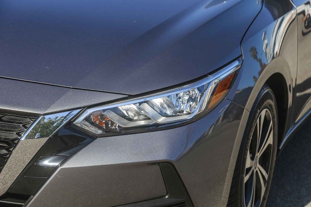 Used 2023 Nissan Sentra SV w/ All-Weather Package FWD image 4