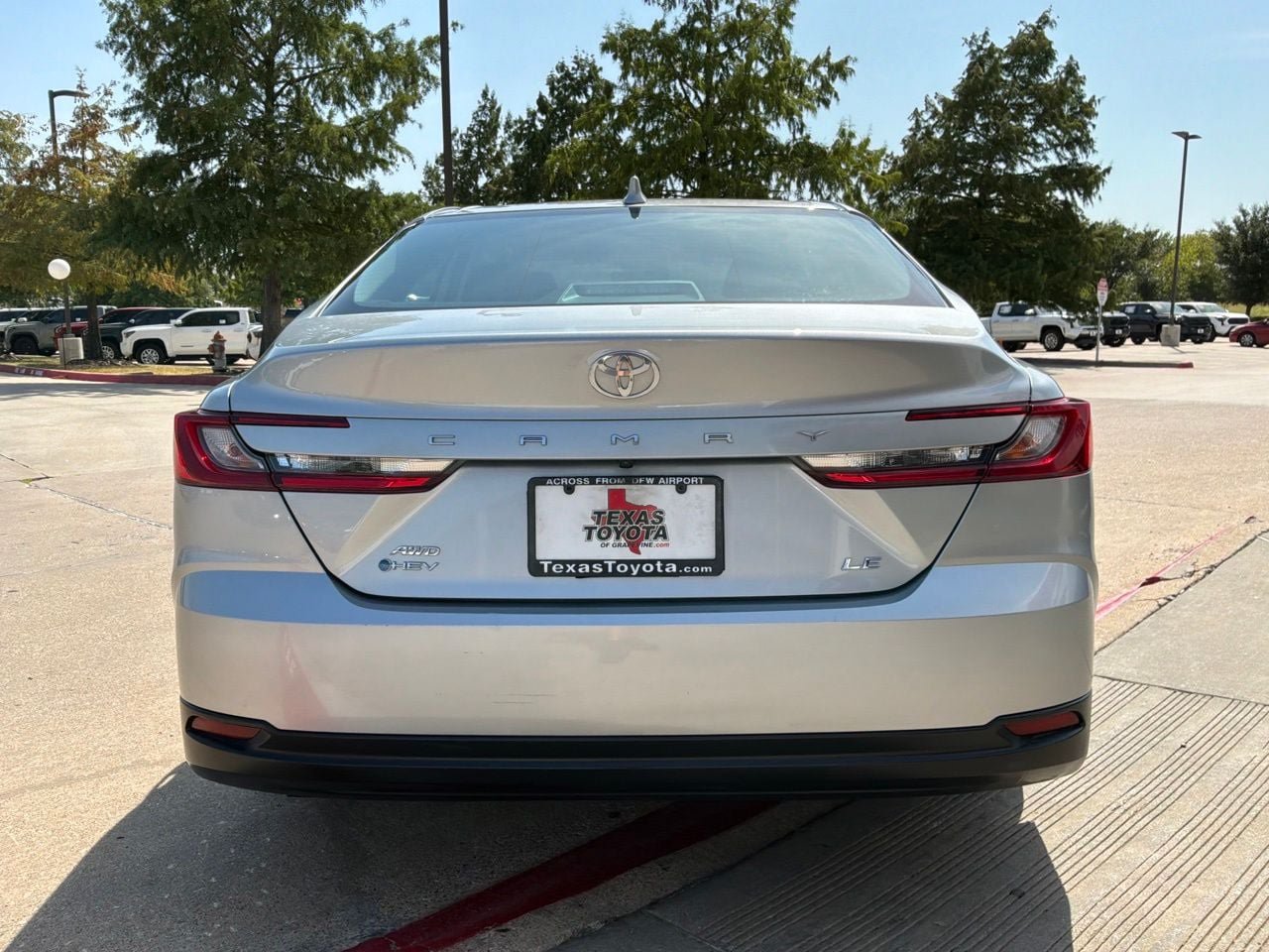 Used 2025 Toyota Camry LE w/ Convenience Package AWD/4WD image 7