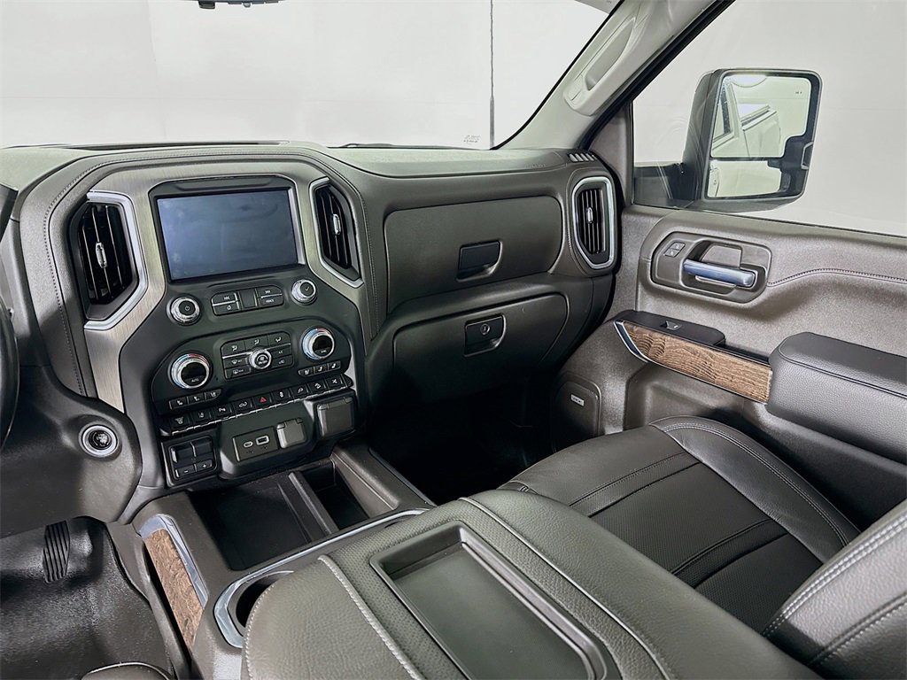 Used 2022 GMC Sierra 2500 Denali w/ Denali Ultimate Package image 21
