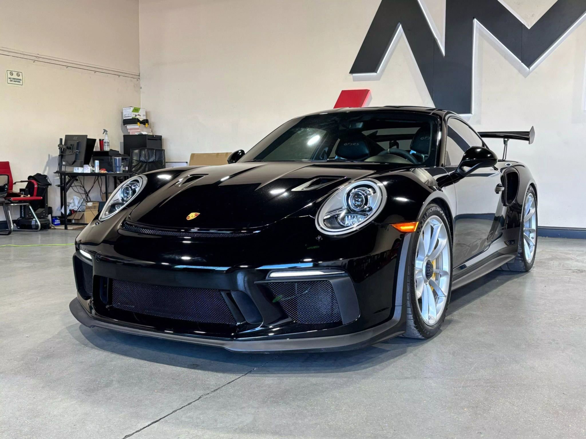 Used 2019 Porsche 911 GT3 RS image 1
