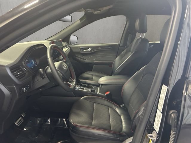 Certified 2023 Ford Escape ST-Line Elite w/ Class II Trailer Tow Package AWD/4WD image 8