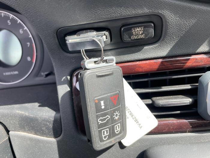 Used 2008 Volvo XC70 3.2 image 45