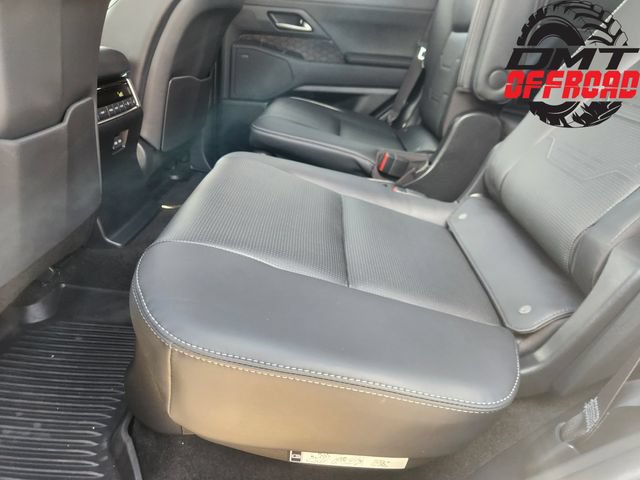 Used 2026 Lexus GX 550 w/ Accessory Package (2T) AWD/4WD image 30