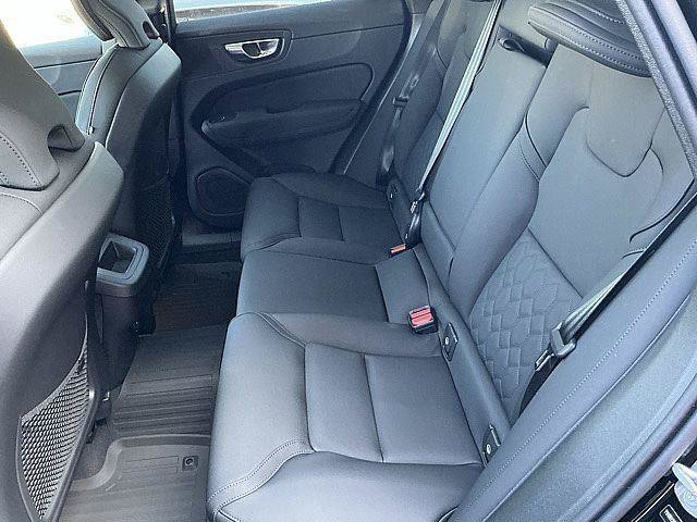 New 2026 Volvo XC60 B5 Plus w/ Climate Package AWD/4WD image 13